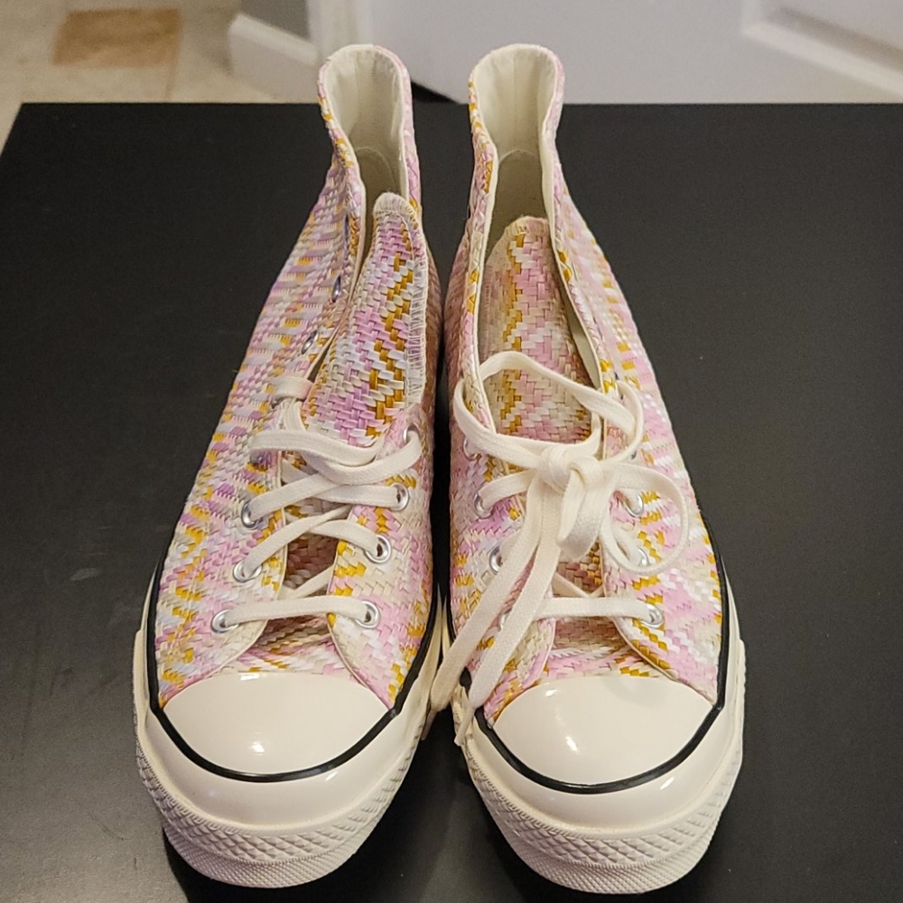 Chuck 70 Egret/multi colored sneakers.